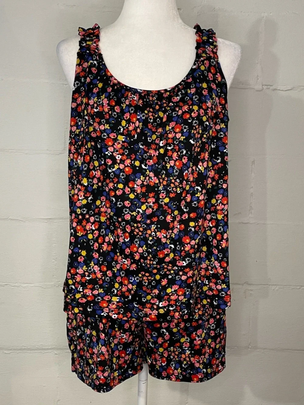 Cuddl Duds Black Floral Ruffled Strap Camisole Set